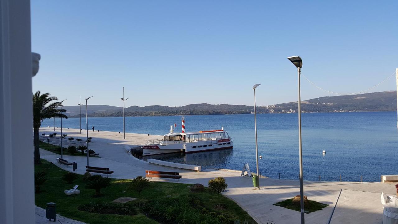 Room Next To Porto Montenegro Tivat Bagian luar foto